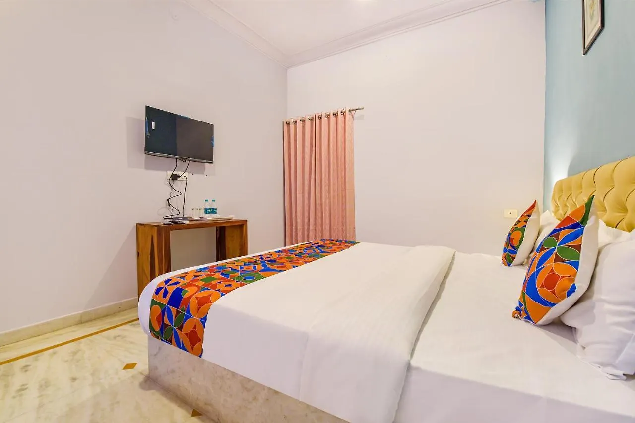 Fabhotel The Castle Homestay I Udaipur