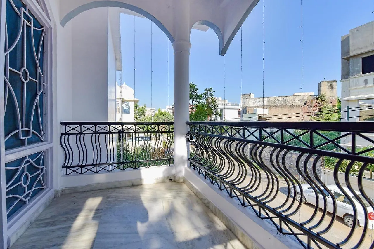 Fabhotel The Castle Homestay I Udaipur India